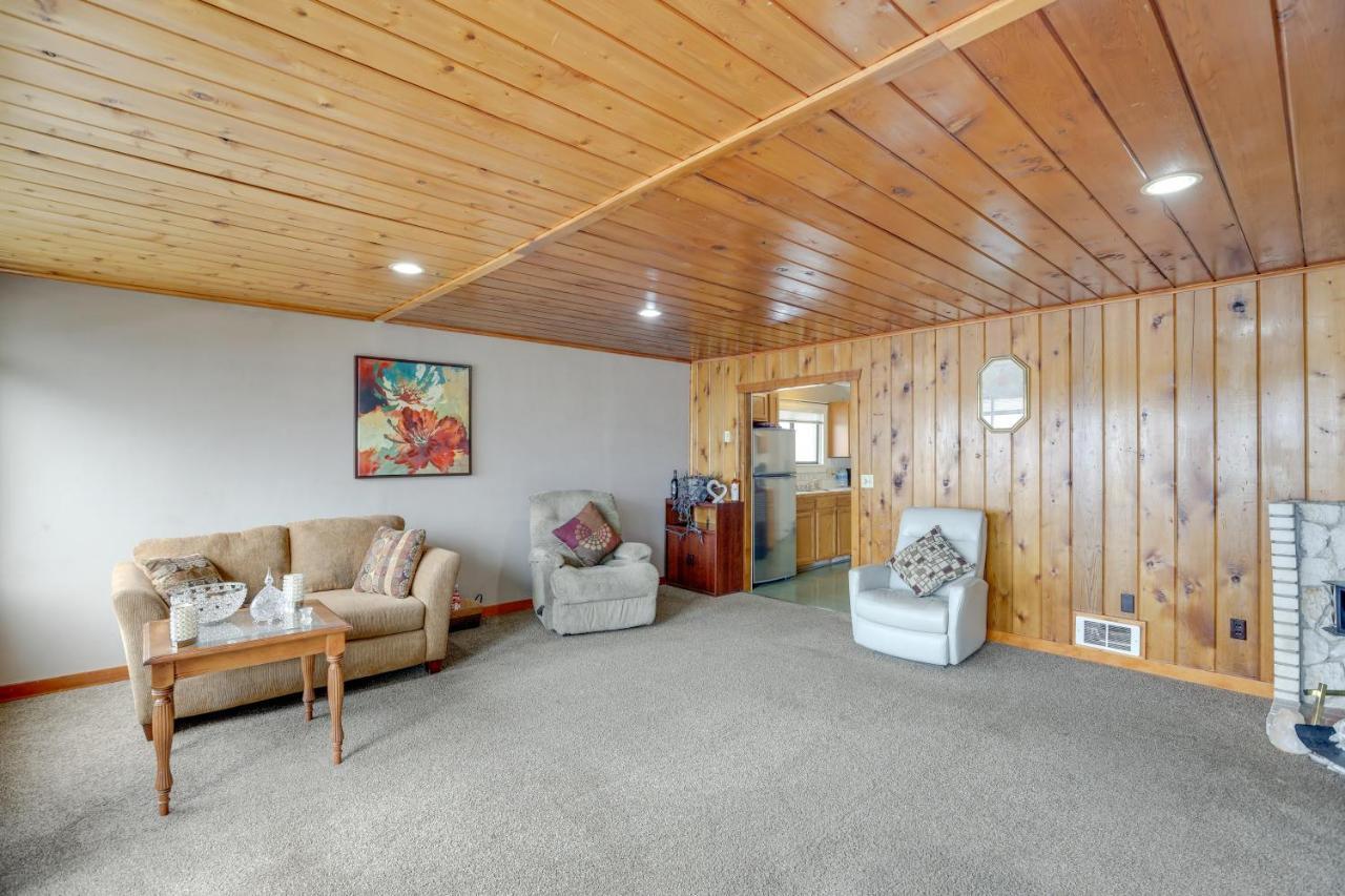 Hilltop Hideout With Sweeping Birch Bay Views Blaine Exterior photo